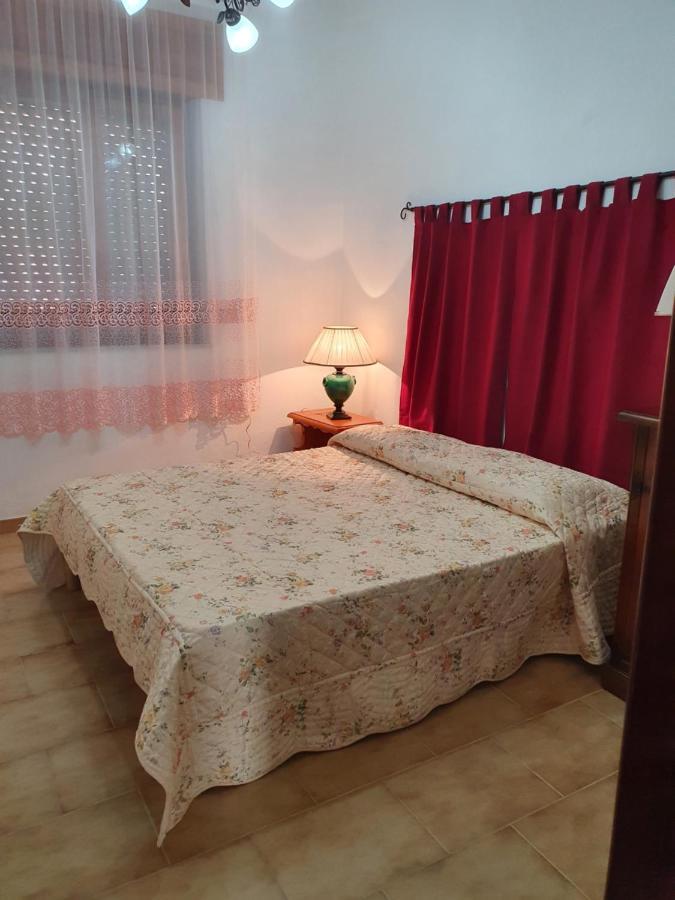 Appartamento A Telti Con Giardino Privato E Posto Auto Exterior photo